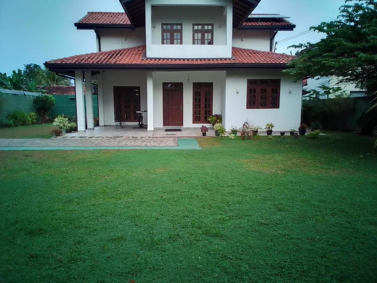 Negombovilla Extérieur photo