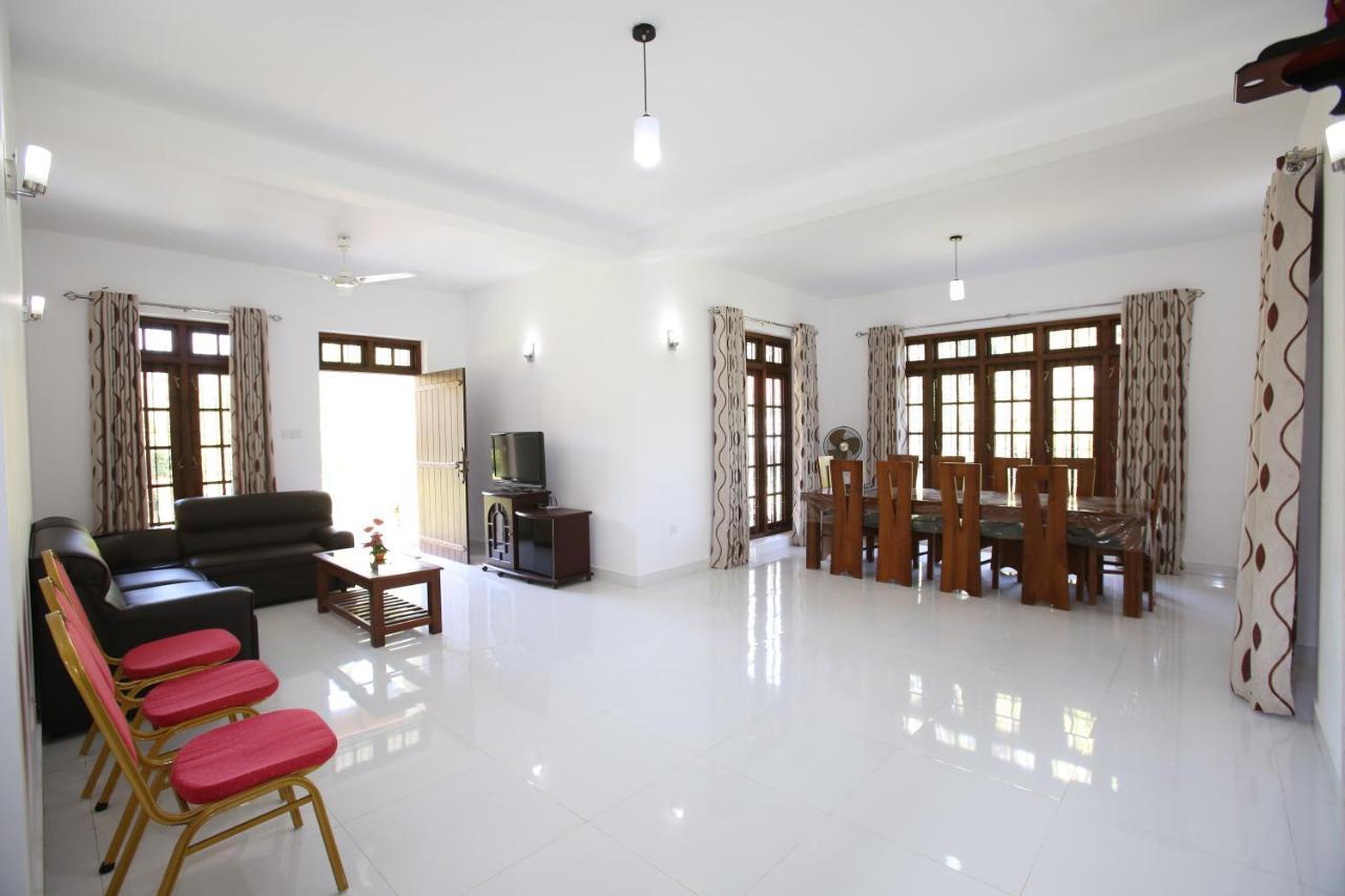 Negombovilla Extérieur photo