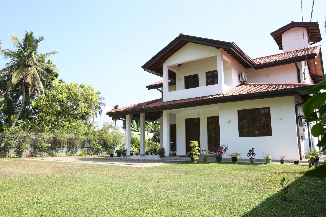 Negombovilla Extérieur photo